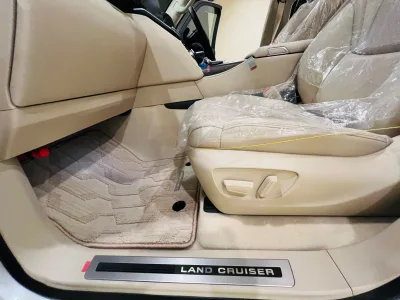 2025 TOYOTA LAND CRUISER 300 ZX 4WD