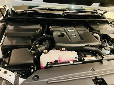 2025 TOYOTA LAND CRUISER 300 ZX 4WD