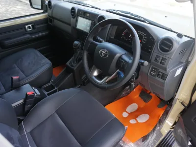 2025 TOYOTA LAND CRUISER 70 AX