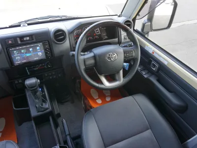 2025 TOYOTA LAND CRUISER 70 AX