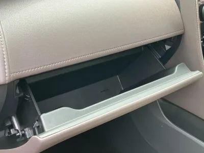 2025 Toyota Alphard Plug-in Hybrid Executive Lounge E-Four 4WD