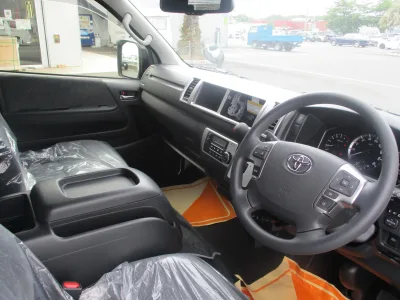 2025 Toyota Hiace 2.7 Grand Cabin 10 Seates