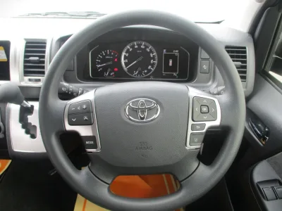 2025 Toyota Hiace 2.7 Grand Cabin 10 Seates