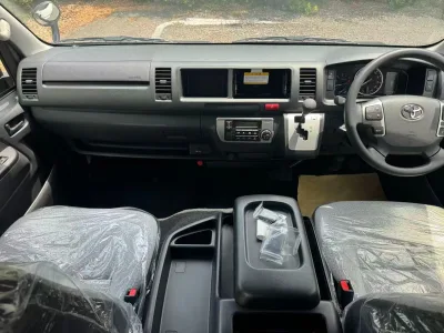 2025 Toyota Hiace Commuter – 2.8 GL Diesel Turbo