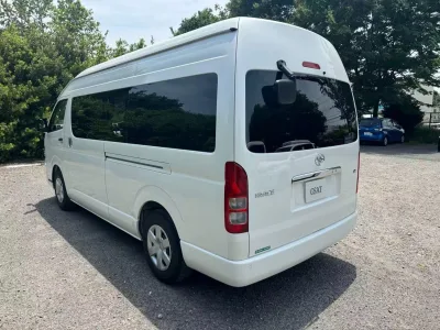 2025 Toyota Hiace Commuter – 2.8 GL Diesel Turbo