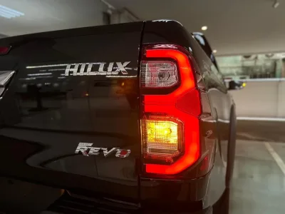 2025 Toyota Hilux Prerunner D-Cab 2.4 MID AT 2x4