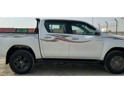 2025 Toyota Hilux SR5 Double Cab 4x4 LHD Full option