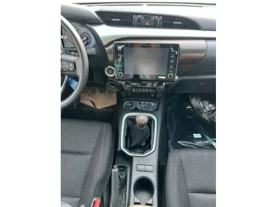 2025 Toyota Hilux SR5 Double Cab 4x4 LHD Full option