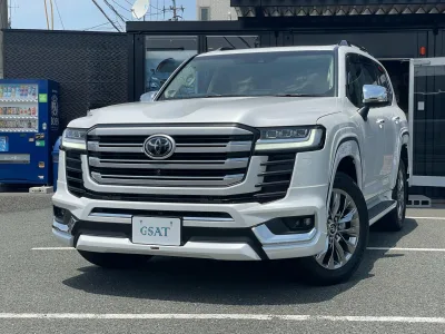 2025 Toyota Land Cruiser 300 ZX 4WD – Luxury Flagship