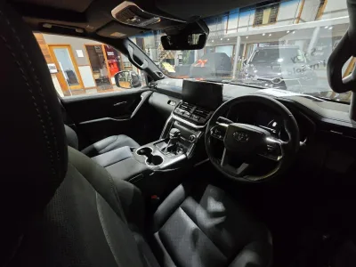 2025 Toyota Land Cruiser Sahara ZX (No.J1046)