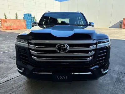 2025 Toyota Land Cruiser Sahara ZX