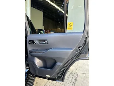 2025 Toyota Land Cruiser Sahara ZX