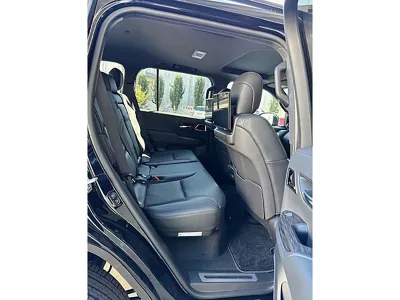 2025 Toyota Land Cruiser Sahara ZX