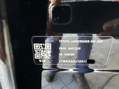 2025 Toyota Land Cruiser Sahara ZX