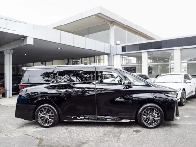 2025 Toyota Vellfire Premium Alphard Executive Pilot Hybrid