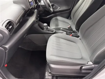 2025 Toyota Yaris cross G grade plugin hybrid