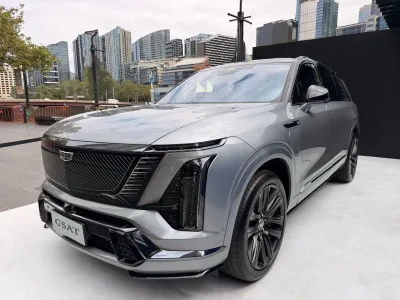 2026 Cadillac Vistiq (ELECTRIC VEHICLE) Platinum AWD