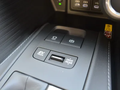 2026 Toyota Harrier 2.5 Hybrid Z