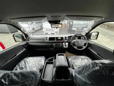 2026 Toyota Hiace 2.7 Grand Cabin 10 Seater