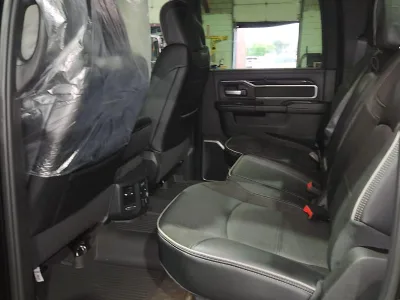 2025 RAM 3500 Laramie LHD A/T (No.960864)