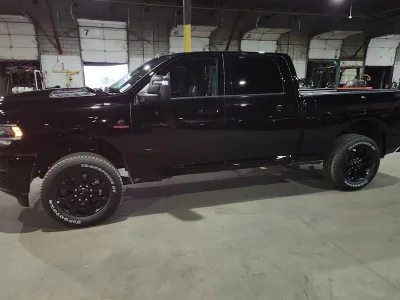 2025 RAM 3500 Laramie LHD A/T (No.960864)