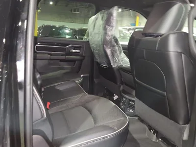 2025 RAM 3500 Laramie LHD A/T (No.960864)