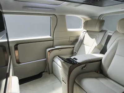 2025 All-New Lexus LM Unique "Luxury Mover" LM350/500 (No.J0810)