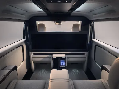 2025 All-New Lexus LM Unique "Luxury Mover" LM350/500 (No.J0810)