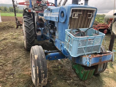 FORD 6600 TRACTOR (No.J0832)