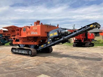 HITACHI HR320G Self-Propelled 20tons (Wood-Chippers Jaw Crusher (No.J0808)