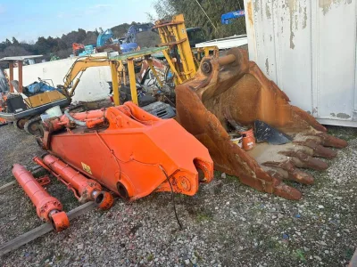 HITACHI ZX670LCR- 3 Excavator (No.J0928)