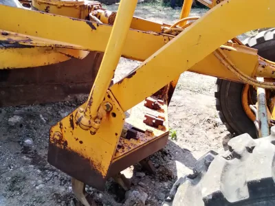 Mitsubishi MG230  Motor Grader (N0-J0685)