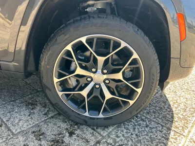 2025 Jeep Grand Cherokee Summit Reserve 4xe (Plug‑In Hybrid)