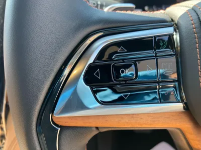 2025 Jeep Grand Cherokee Summit Reserve 4xe (Plug‑In Hybrid)