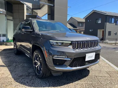 2025 Jeep Grand Cherokee Summit Reserve 4xe (Plug‑In Hybrid)