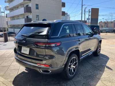 2025 Jeep Grand Cherokee Summit Reserve 4xe (Plug‑In Hybrid)