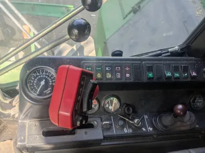 John Deere 1188 Hydro/4 Combine Harvester (No.J0996)