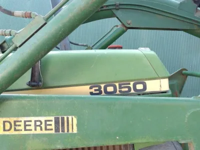 John Deere 3050 Tractor (No.J0846)