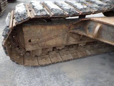 KATO HD820 Excavator (No.J0785)