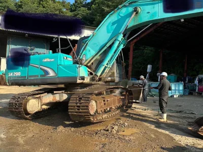 KOBELCO SK200 Excavator (No.J0744)