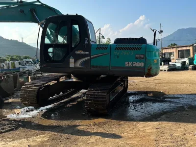 KOBELCO SK200 Excavator (No.J0744)