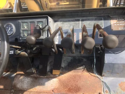 KOMATSU FD150E-5 Used Forklift (Capacity 15t) (No.J0643)