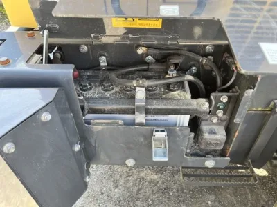 KOMATSU WA100-8 WHEEL LOADER (No.J0803)