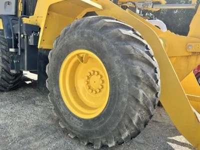 KOMATSU WA100-8 WHEEL LOADER (No.J0803)