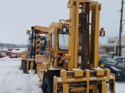 Komatsu FD100-4 ForkLift (No.850808)