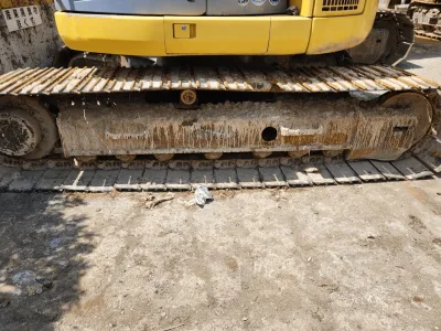 Komatsu  Excavator Machinery 2004  (No-J0705)
