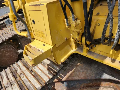 Komatsu  Excavator Machinery 2004  (No-J0705)