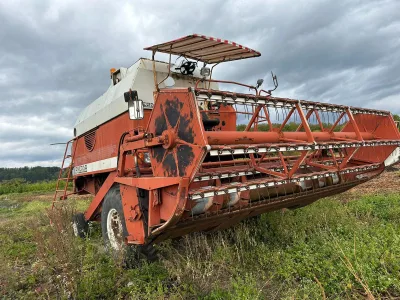 LAVERDA 3700 COMBINE HARVESTER (No.J0847)