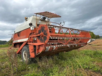 LAVERDA 3700 COMBINE HARVESTER (No.J0847)