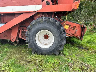 LAVERDA 3700 Combine Harvester (No.J0926)